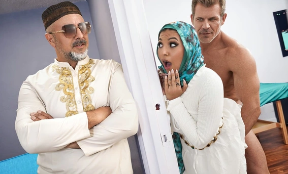 Мусульманка с фейковой девственностью Рейвин Мур оттрахана гинекологом