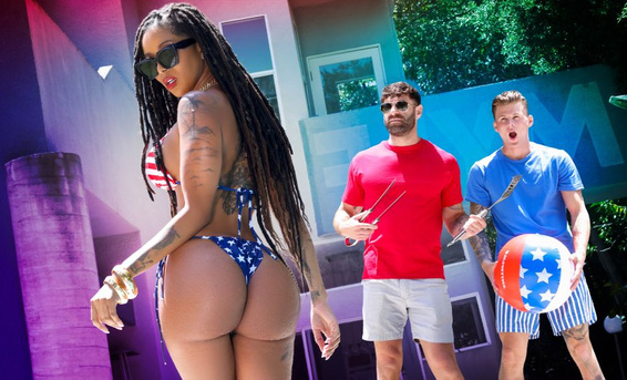 Негритянка Кали Свитс ебется с пасынком в качестве мести мужу за измену