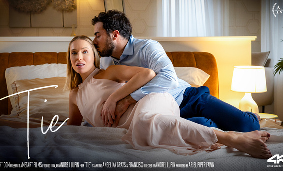 Неидеальное завязывание галстука - идеальный секс с Анжеликой Грейс