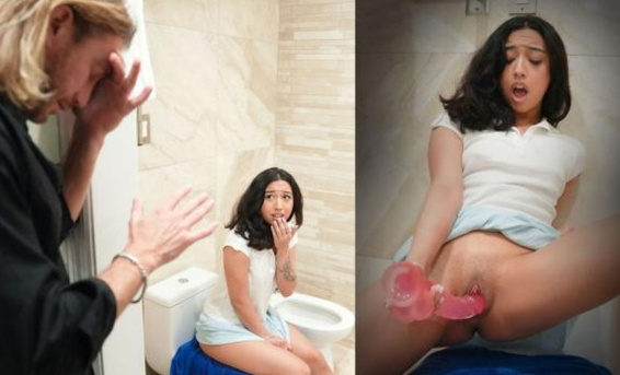 Отчим застукал за мастурбацией и трахнул на диване крошку Лиору Вейн